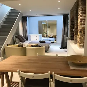  Apartment Hoxton Subterranean